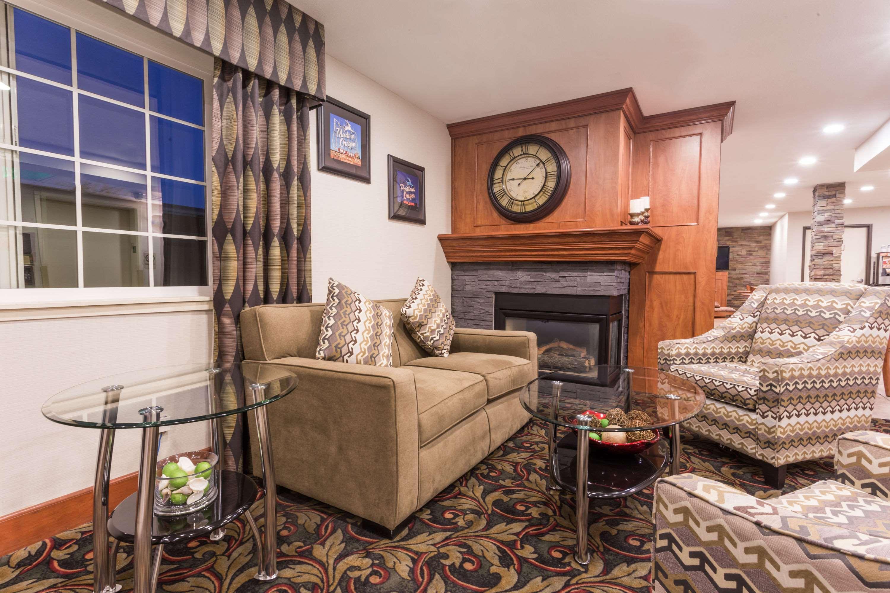 Ramada By Wyndham Portland