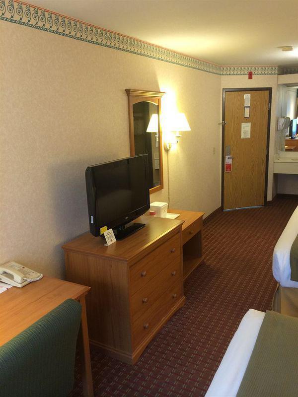 Ramada By Wyndham Portland