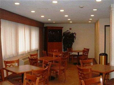Ramada By Wyndham 3* Portland