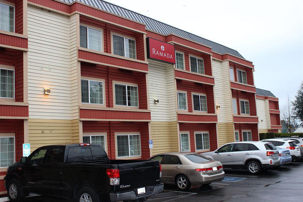 Ramada By Wyndham 3*