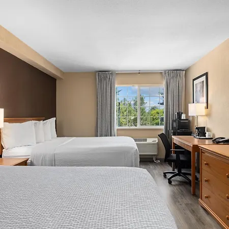 Ramada By Wyndham Portland Hotel Exterior photo