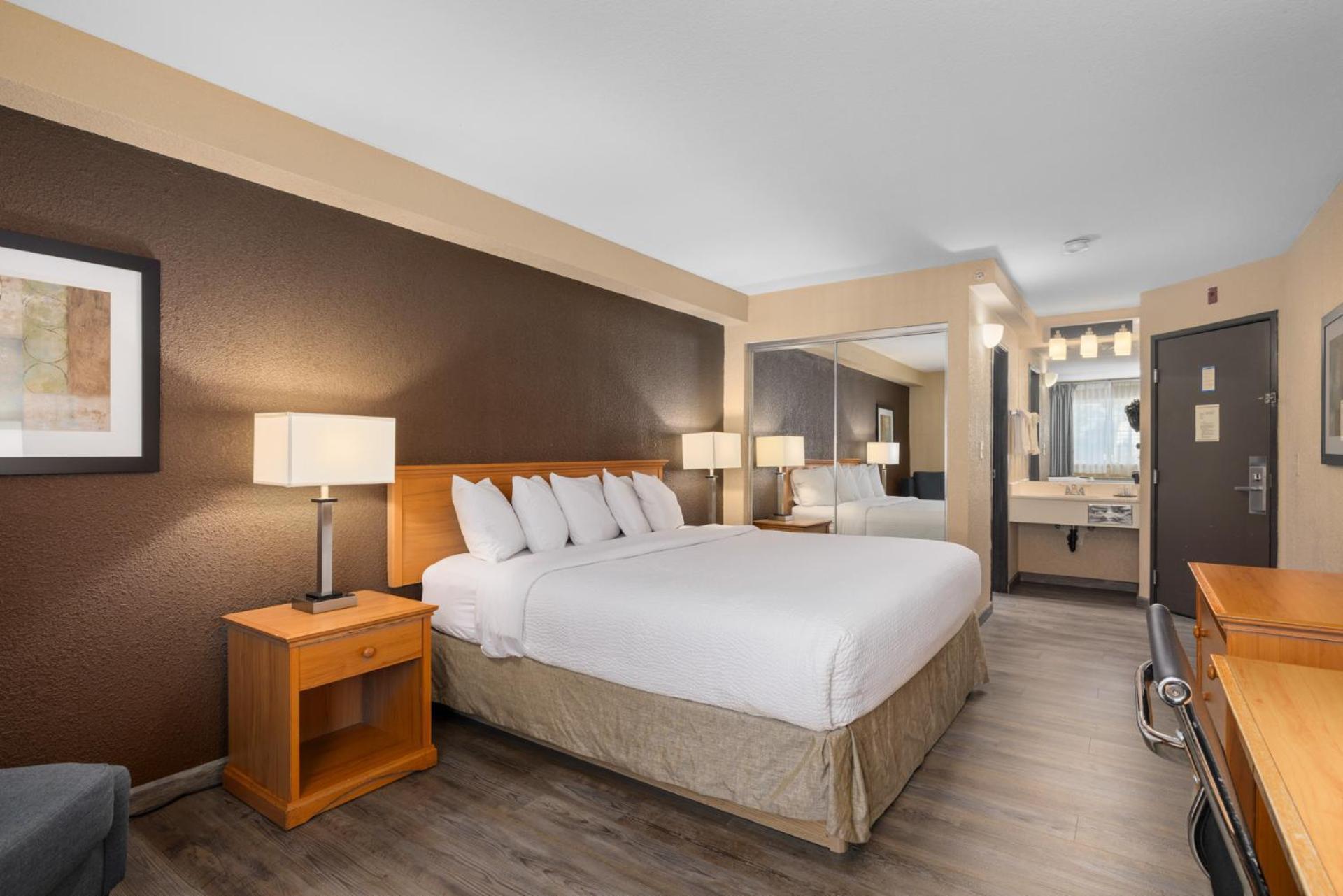 Ramada By Wyndham Hotel
