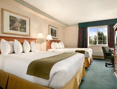 Ramada By Wyndham 3*